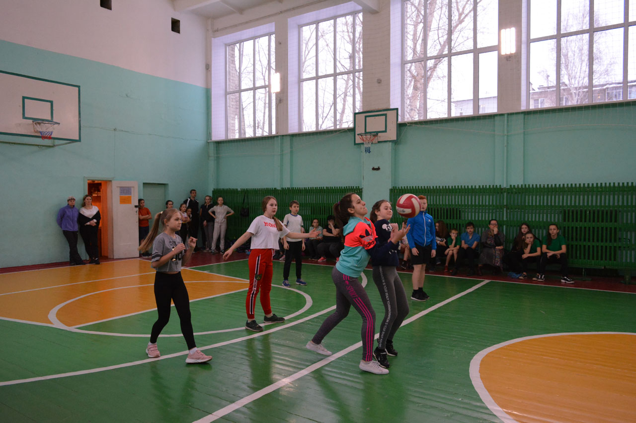 Первенство по пионерболу